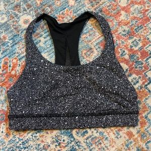 Lululemon sports bra